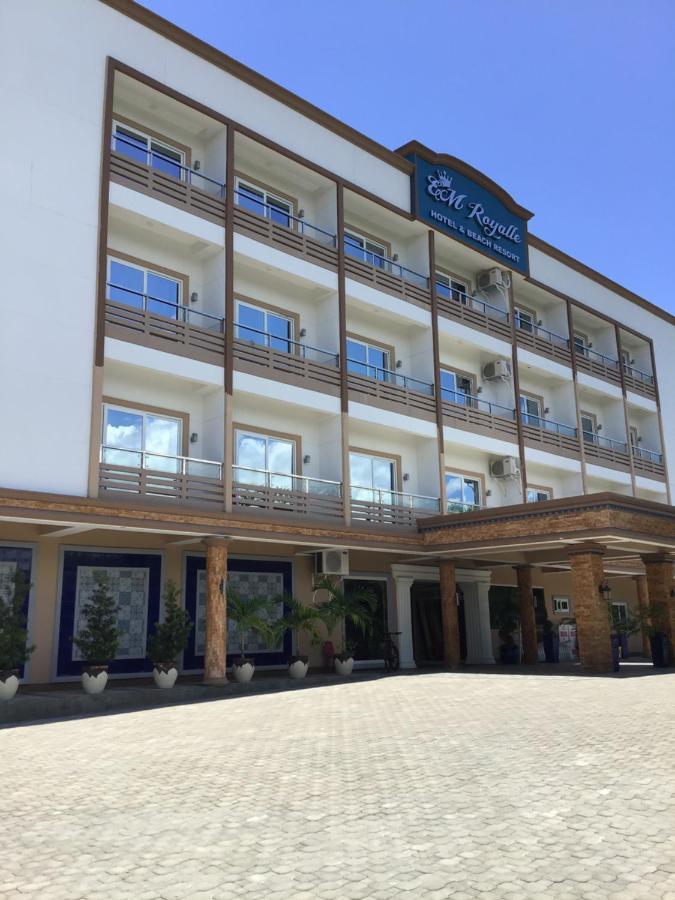 Em Royalle Hotel & Beach Resort San Juan (La Union) Exterior foto