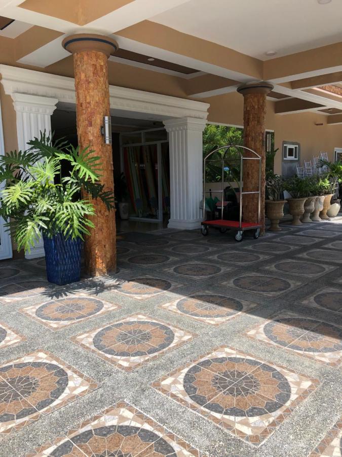 Em Royalle Hotel & Beach Resort San Juan (La Union) Exterior foto