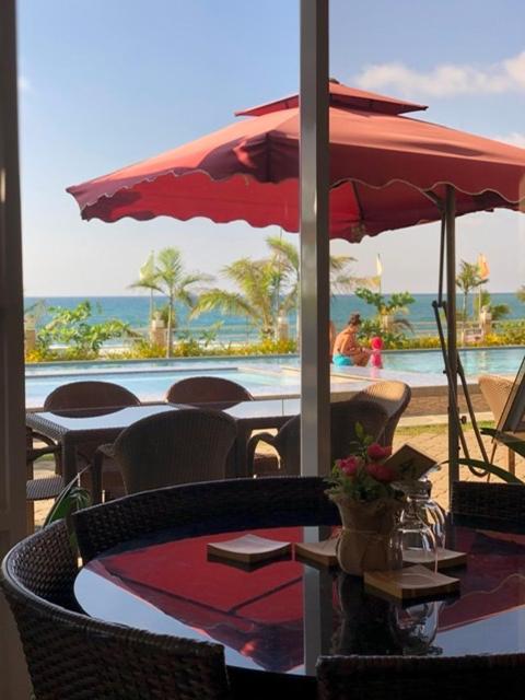 Em Royalle Hotel & Beach Resort San Juan (La Union) Exterior foto